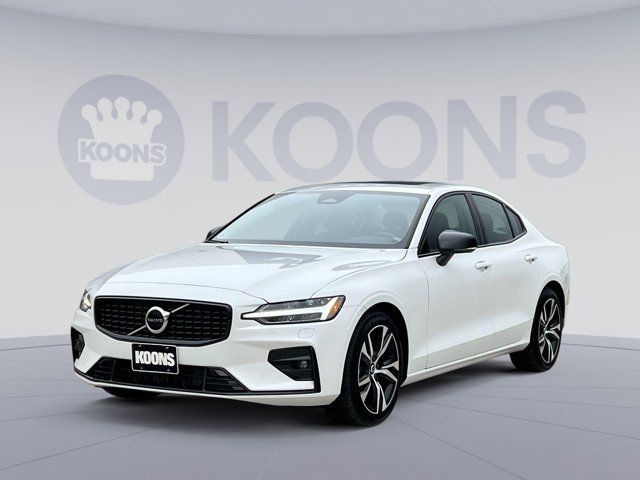 2025 Volvo S60 Core