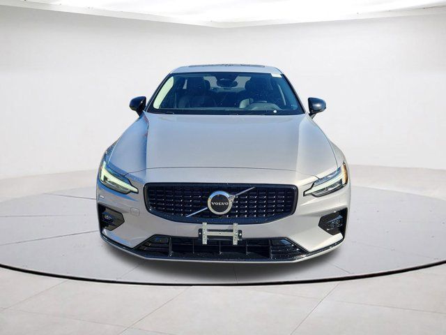 2025 Volvo S60 Core
