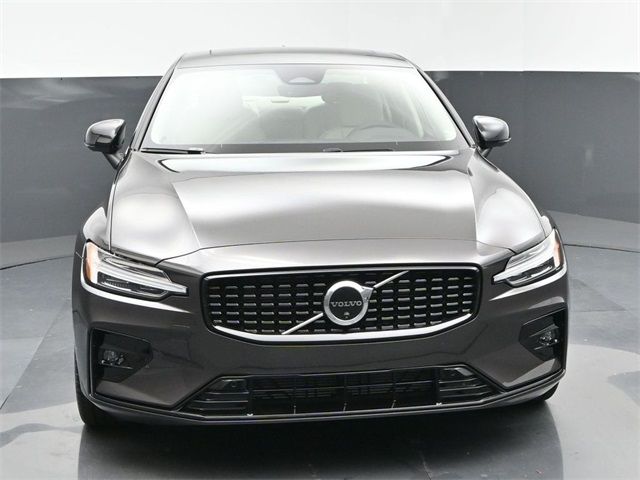 2025 Volvo S60 Plus