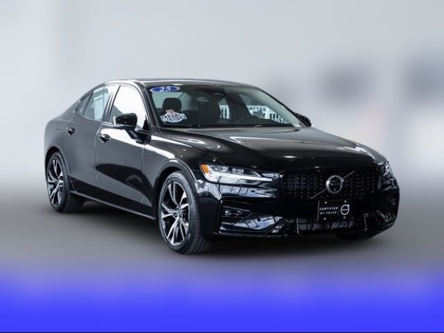 2025 Volvo S60 Plus