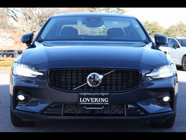 2025 Volvo S60 Plus