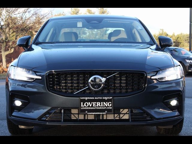 2025 Volvo S60 Plus