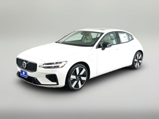 2025 Volvo S60 Plug-In Hybrid Plus