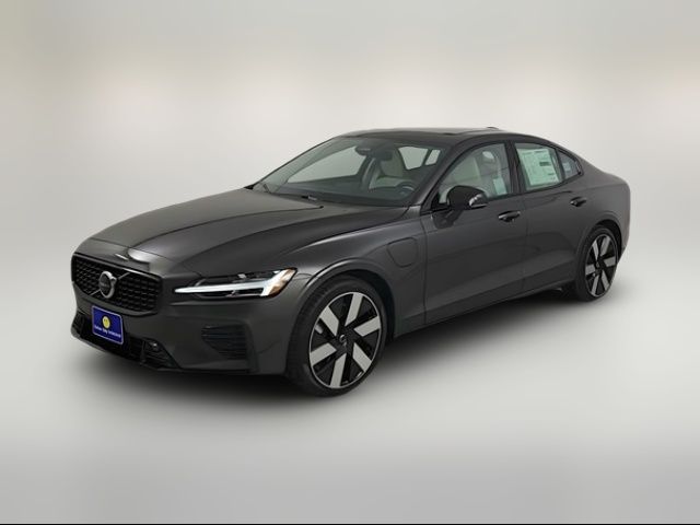 2025 Volvo S60 Plug-In Hybrid Plus