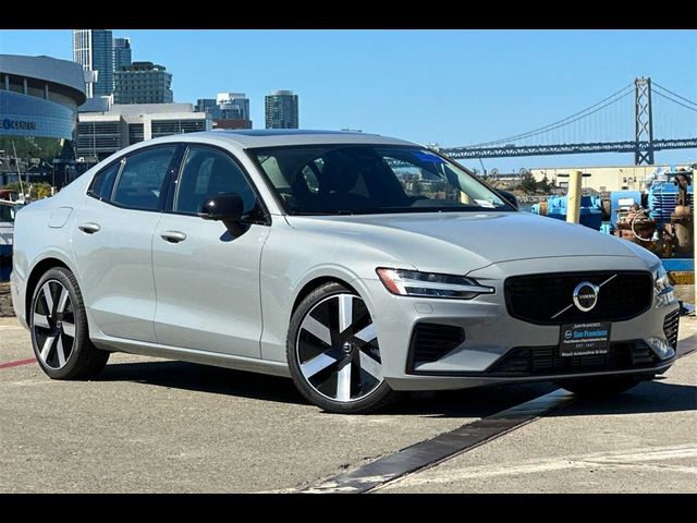 2025 Volvo S60 Plug-In Hybrid Plus