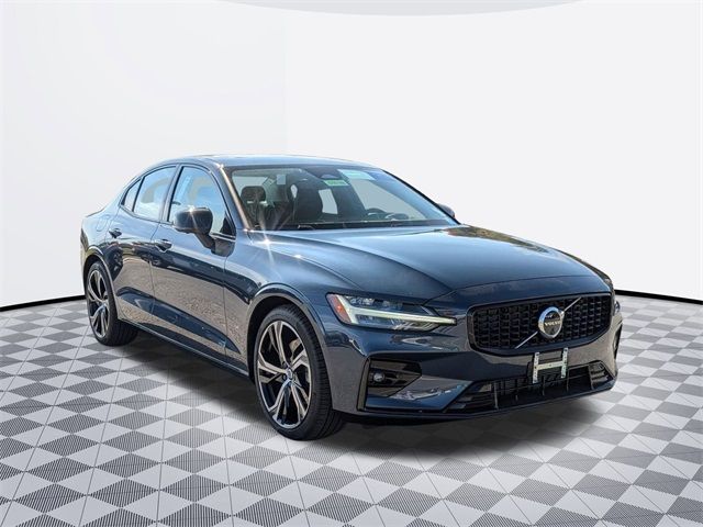 2025 Volvo S60 Plus