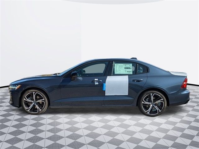 2025 Volvo S60 Plus