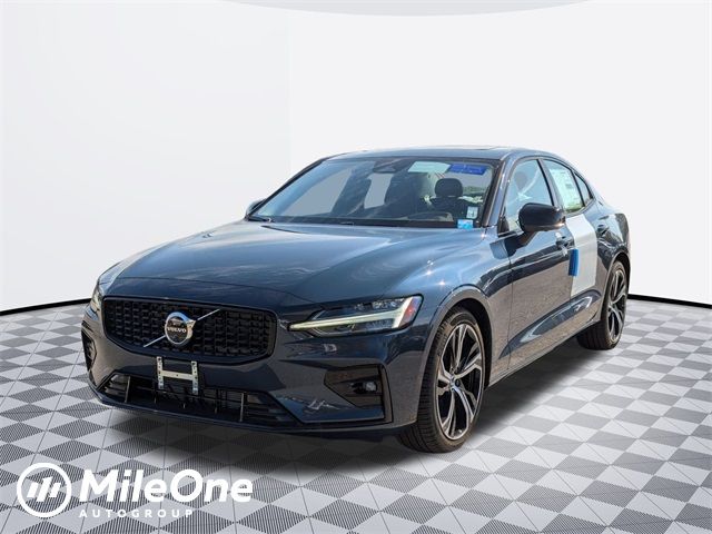 2025 Volvo S60 Plus