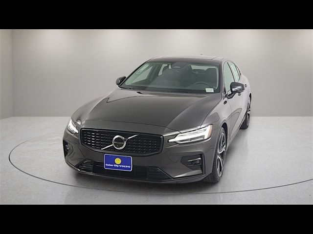 2025 Volvo S60 Plus