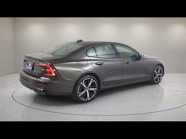 2025 Volvo S60 Plus