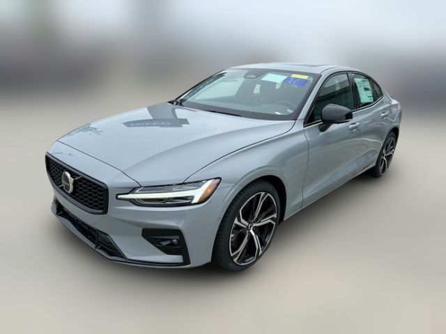 2025 Volvo S60 Plus