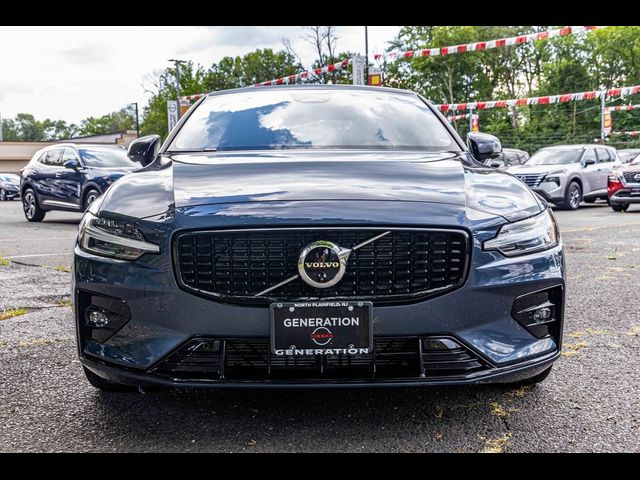 2025 Volvo S60 Plus