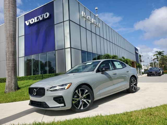 2025 Volvo S60 Core