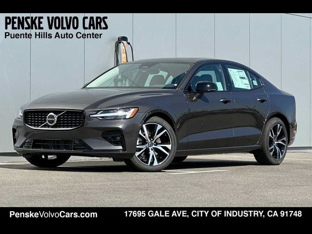 2025 Volvo S60 Core