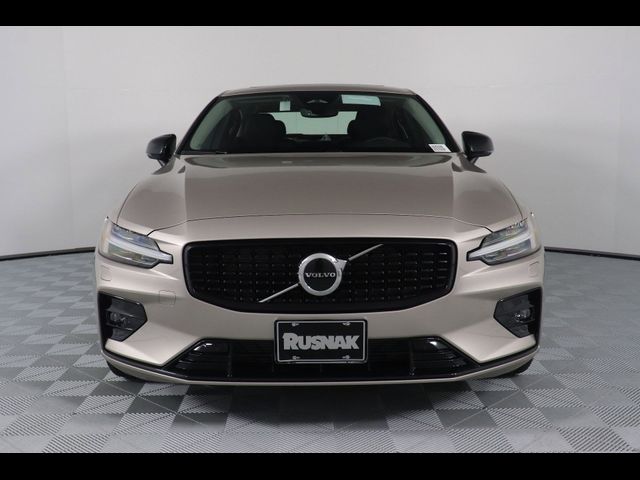 2025 Volvo S60 Core