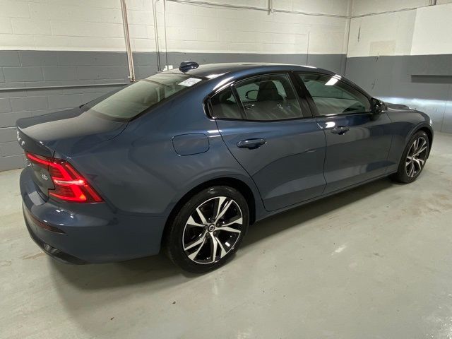2025 Volvo S60 Core
