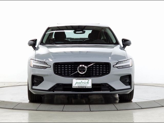 2025 Volvo S60 Plus