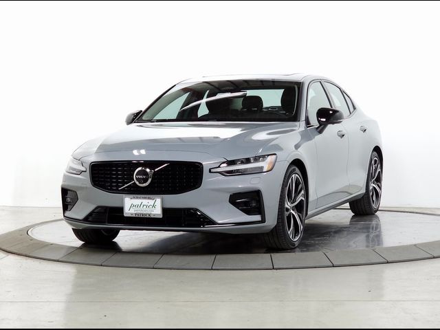 2025 Volvo S60 Plus