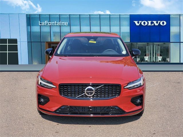 2025 Volvo S60 Plus