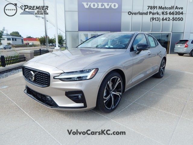 2025 Volvo S60 Plus