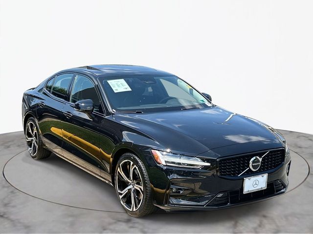 2025 Volvo S60 Core