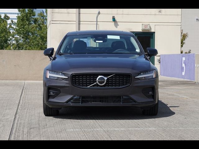 2025 Volvo S60 Core