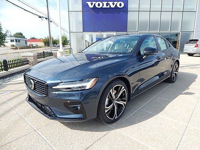 2025 Volvo S60 Ultra