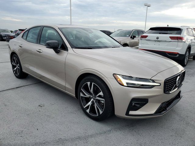 2025 Volvo S60 Core