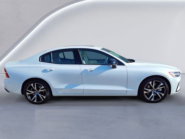 2025 Volvo S60 Core