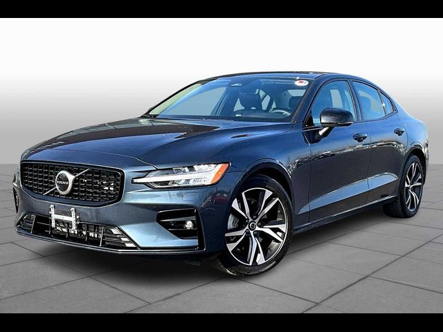 2025 Volvo S60 Core