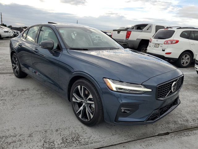 2025 Volvo S60 Core