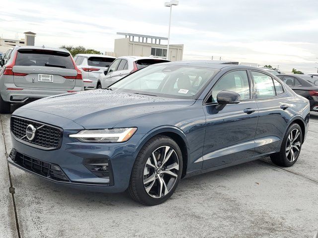 2025 Volvo S60 Core