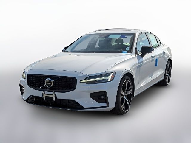 2025 Volvo S60 Plus