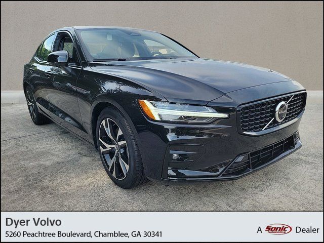 2025 Volvo S60 Plus