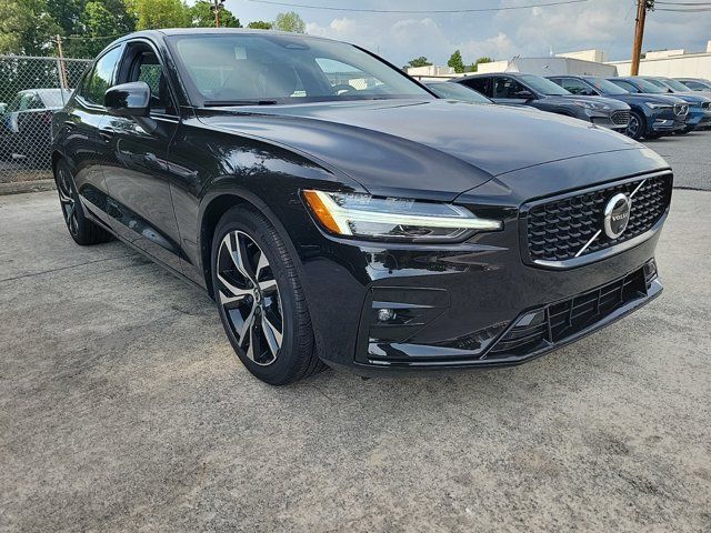 2025 Volvo S60 Plus