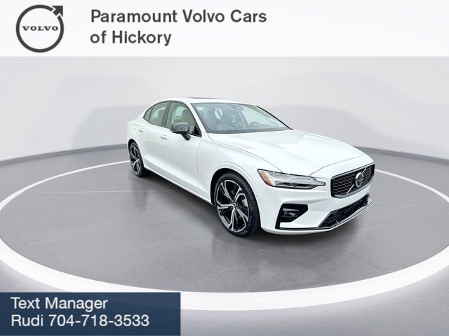 2025 Volvo S60 Plus