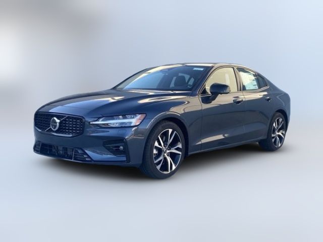 2025 Volvo S60 Plus