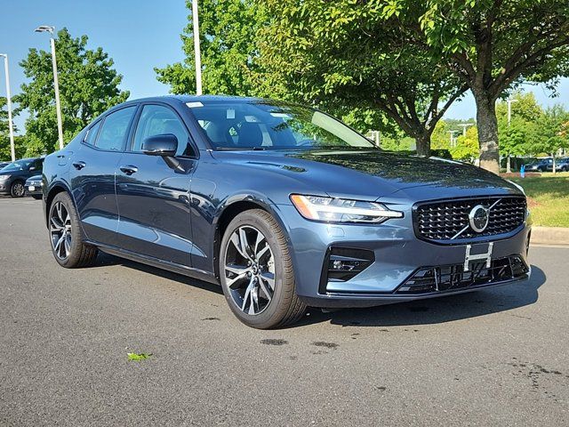 2025 Volvo S60 Plus