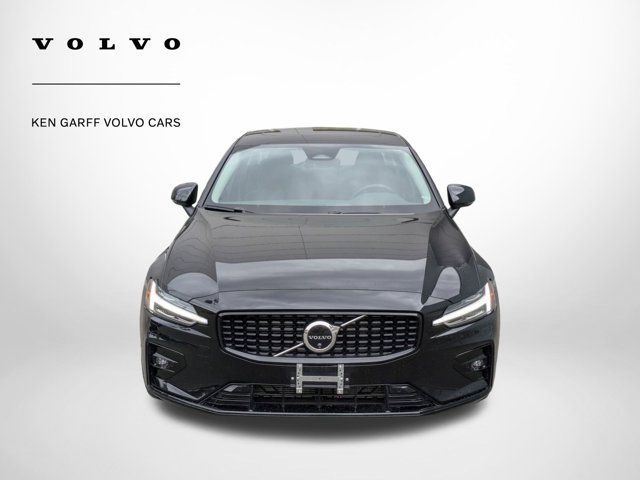 2025 Volvo S60 Plus