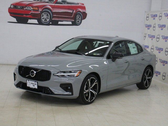 2025 Volvo S60 Plus