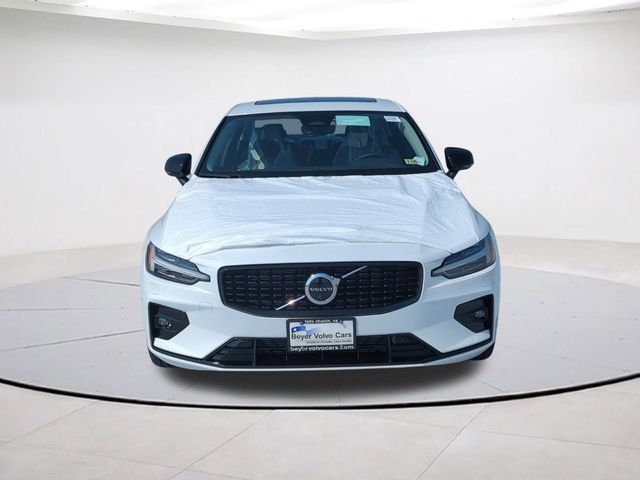 2025 Volvo S60 Plus