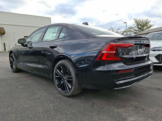 2025 Volvo S60 Plug-In Hybrid Ultra Black Edition