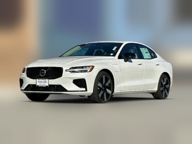 2025 Volvo S60 Plug-In Hybrid Plus