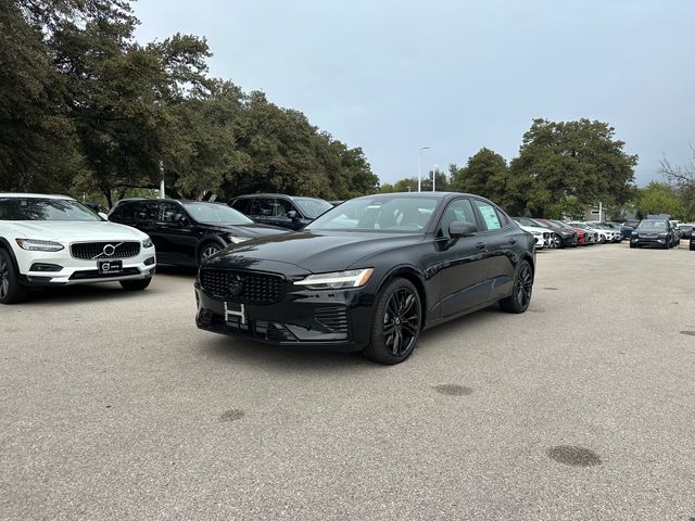 2025 Volvo S60 Plug-In Hybrid Ultra Black Edition