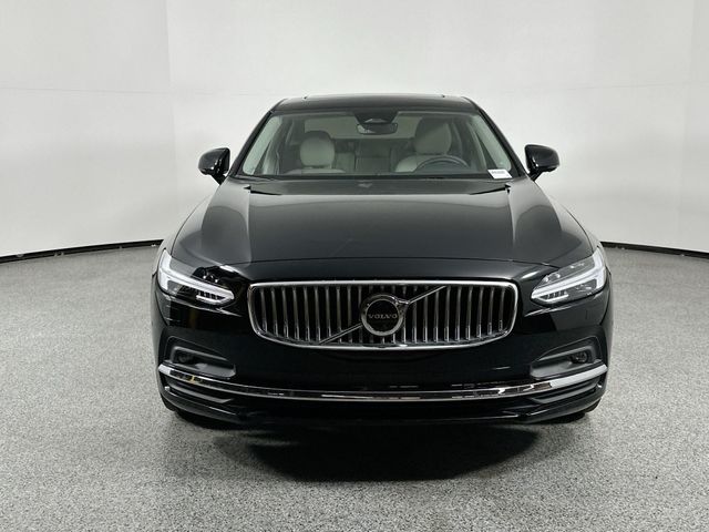 2025 Volvo S90 Plus