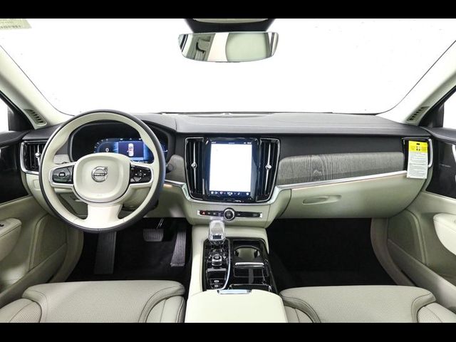 2025 Volvo S90 Plug-In Hybrid Ultra