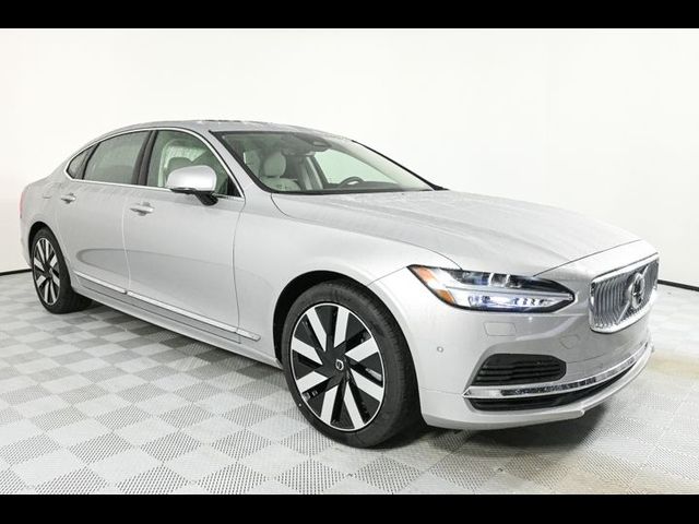 2025 Volvo S90 Plug-In Hybrid Ultra