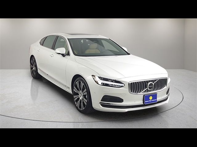 2025 Volvo S90 Plug-In Hybrid Ultra