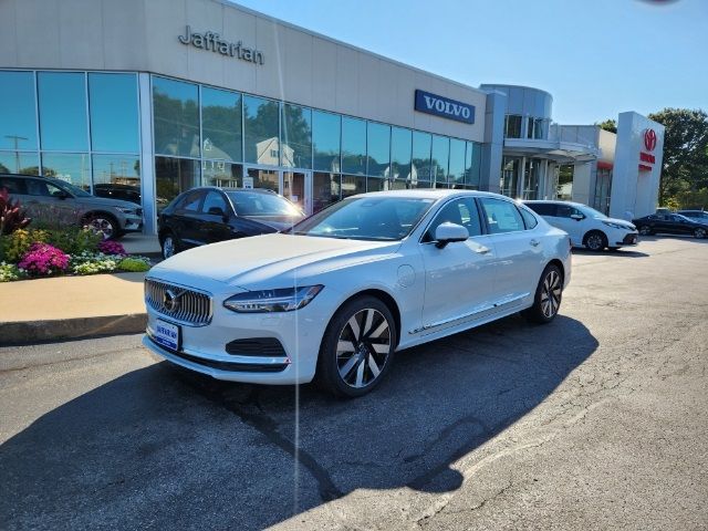 2025 Volvo S90 Plug-In Hybrid Ultra