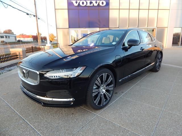 2025 Volvo S90 Plug-In Hybrid Ultra